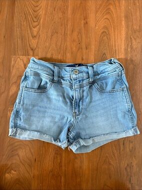 Hollister High- Rise Jean Shorts